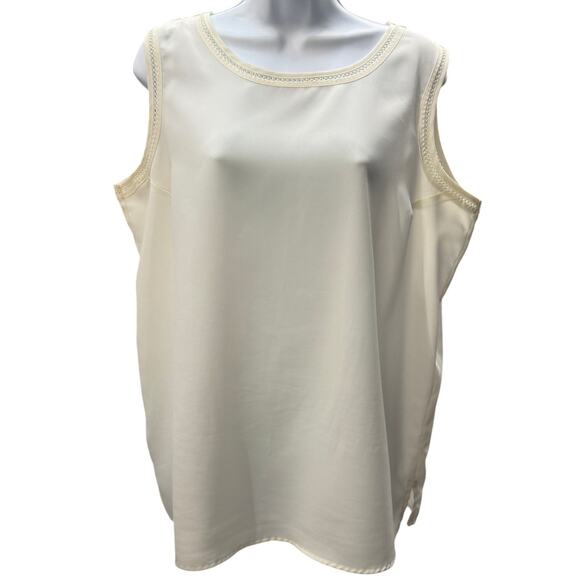 Karen Scott Tops - Karen Scott Women's White Tank Top Size XL Camisole cutout Sleeveless blouse